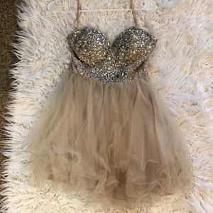 Crystal strapless dress (tan)